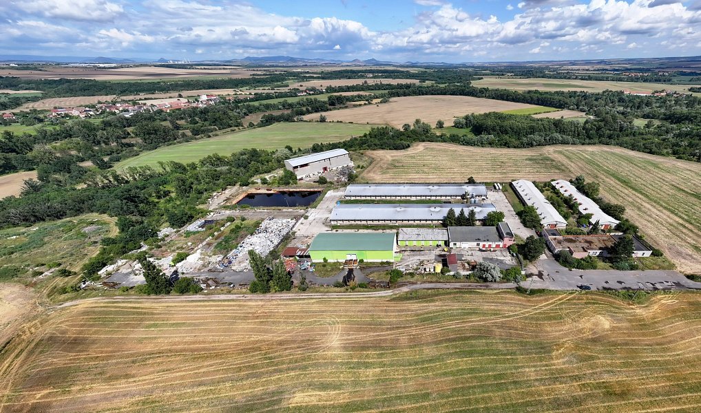 Prodej výrobních prostor 3 347 m², Žatec – náhled fotky 6