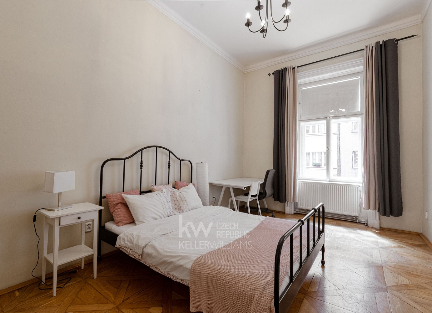 Pronájem bytu 4+kk 100 m² — photo 2