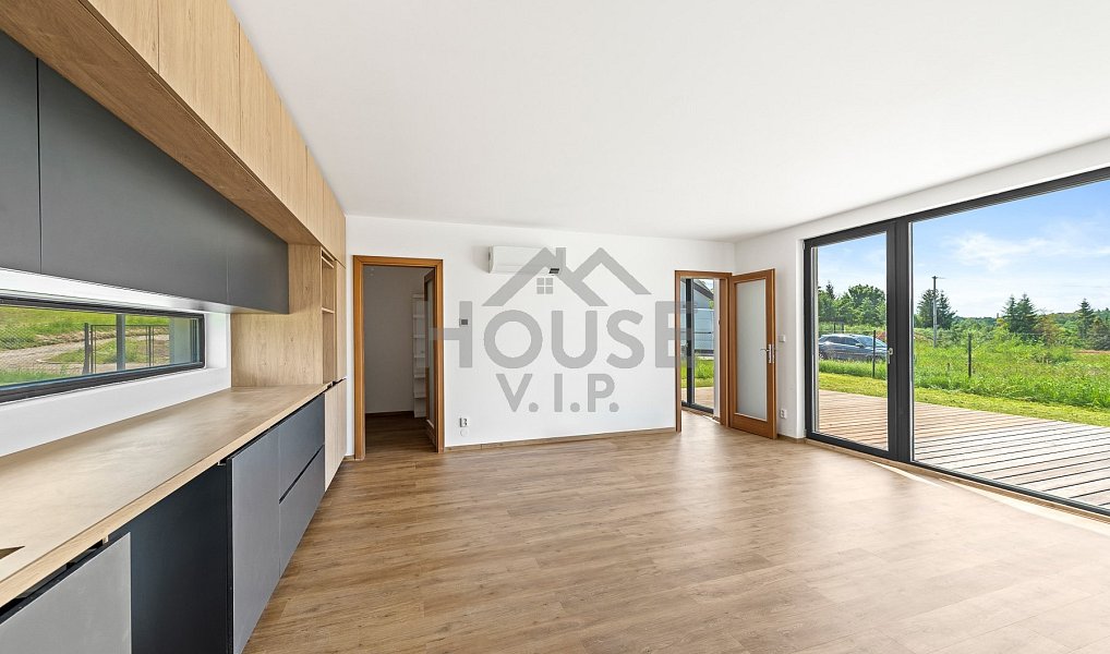 Prodej domu 82 m² s pozemkem 806 m², Chrást – náhled fotky 3