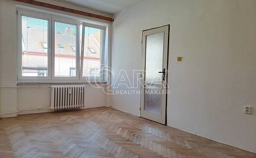 Prodej bytu 2+1 53 m², Štefánikova, Louny