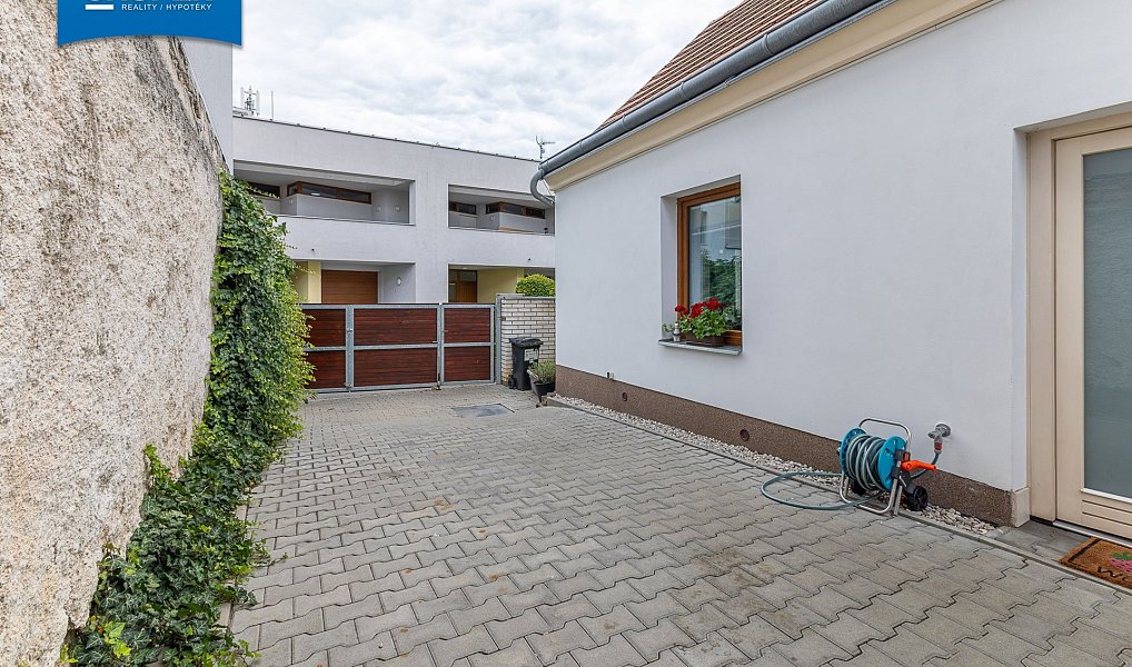 Prodej domu 106 m² s pozemkem 153 m², Praha – náhled fotky 18