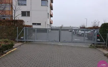 Pronájem parkovacího stání na ulici Jeremiášova, Jeremiášova, Olomouc - Povel