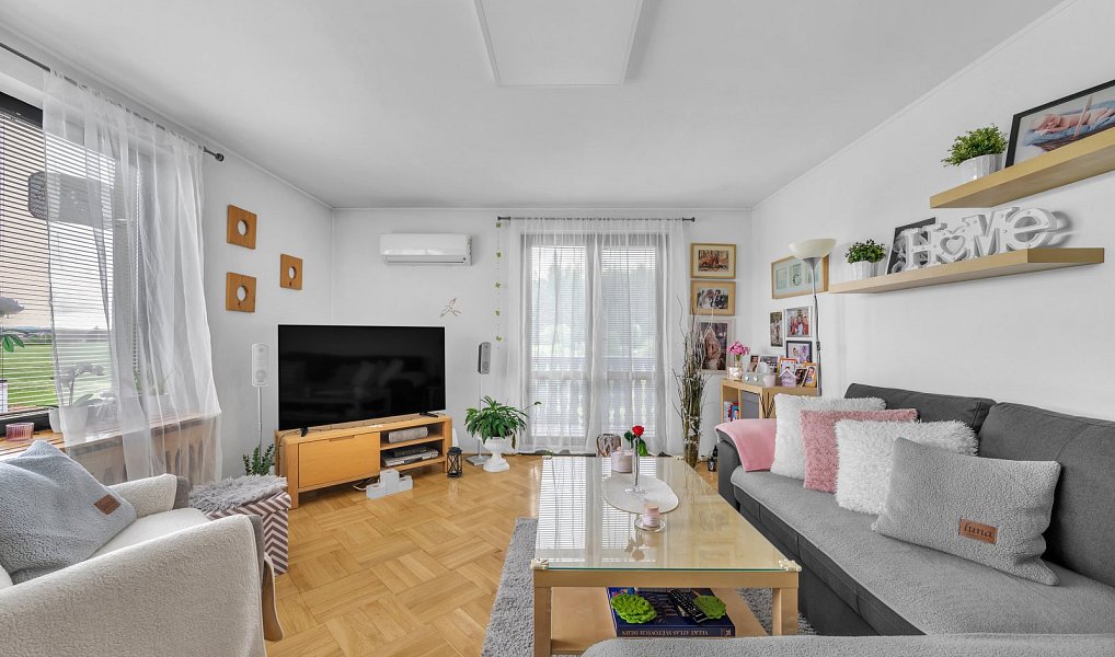 Prodej domu 253 m² s pozemkem 5 652 m², Červený Kostelec – náhled fotky 2