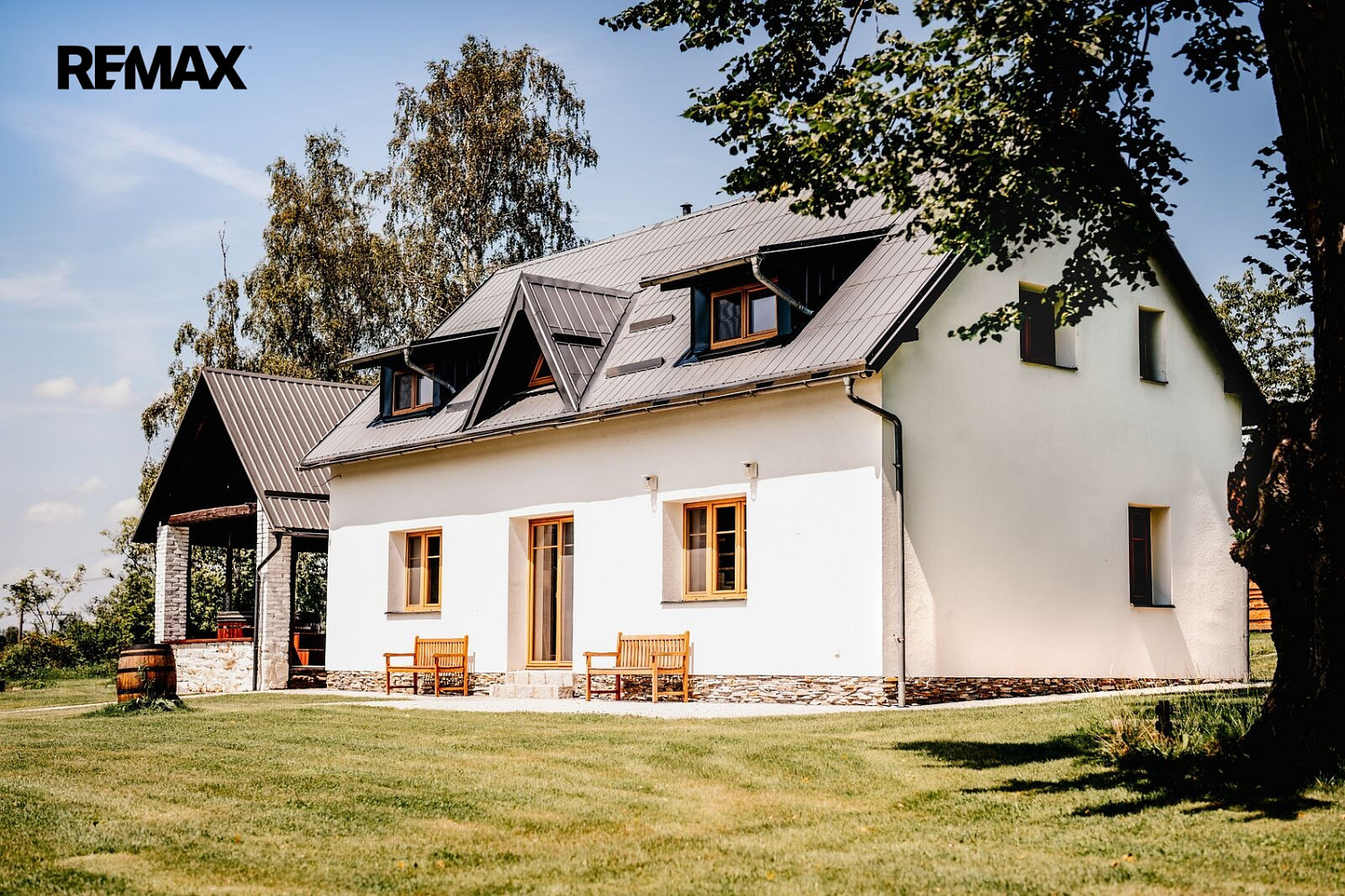 Prodej ubytovacího objektu 184 m² — photo 2