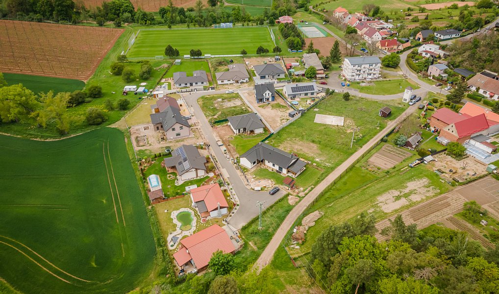 Prodej stavebního pozemku 1 019 m², Holedeč – náhled fotky 7