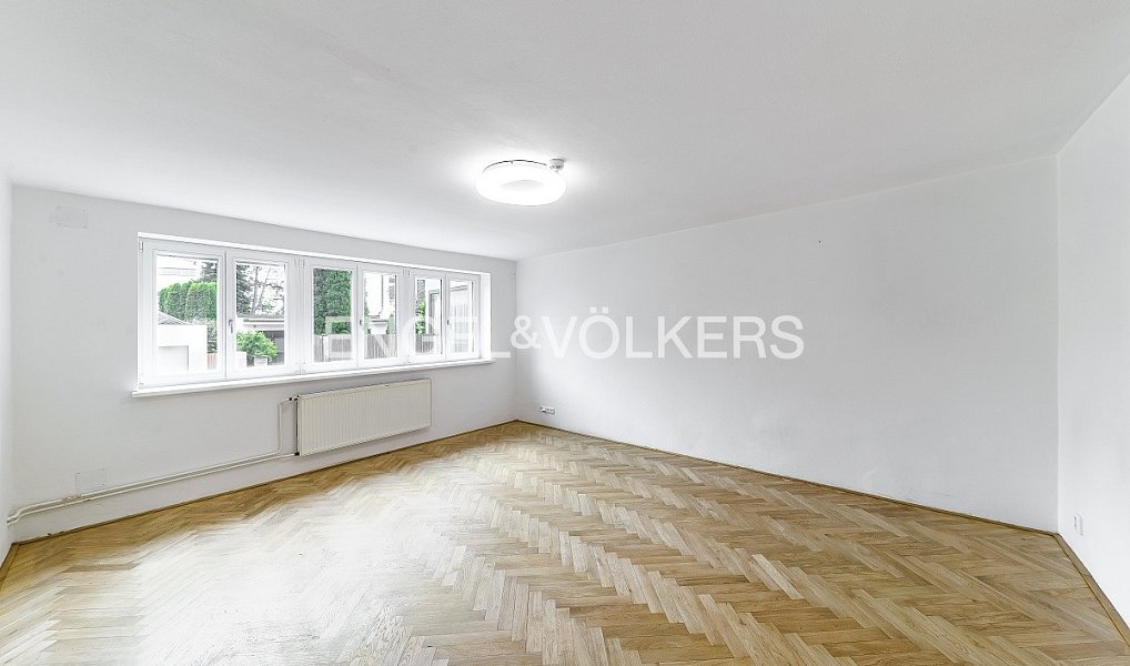Pronájem domu 140 m² s pozemkem 218 m², Praha – náhled fotky 2