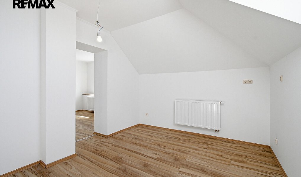 Prodej domu 250 m² s pozemkem 749 m², Kasejovice – náhled fotky 46