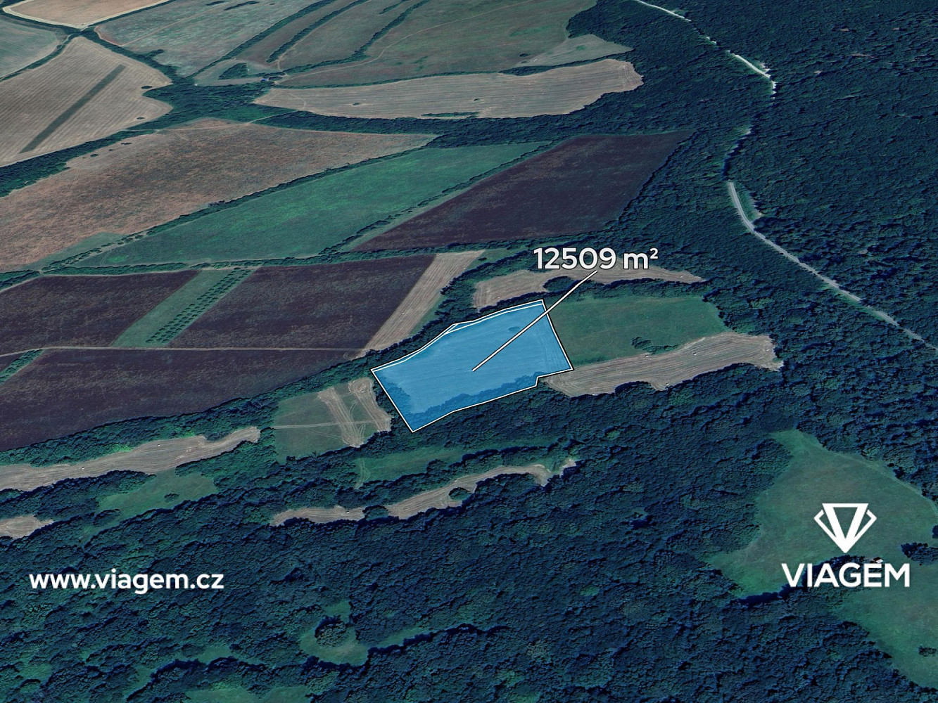 Prodej pole 2 084 m²