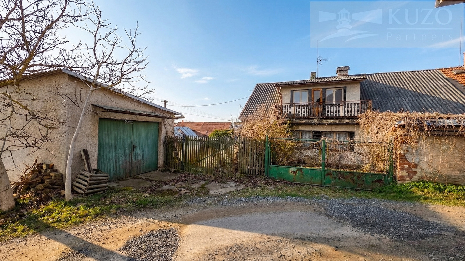 Prodej domu 220 m² s pozemkem 443 m² – fotografie 2