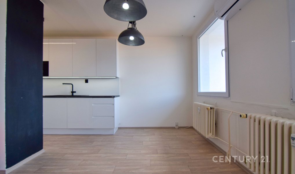 Pronájem bytu 3+kk 74 m², Praha – náhled fotky 2
