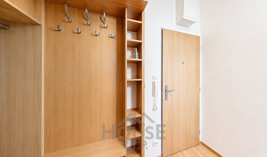 Prodej bytu 1+kk 34 m², Praha – náhled fotky 17