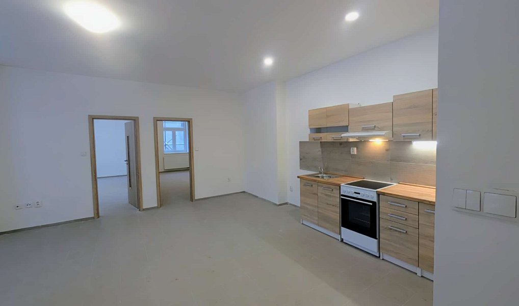 Pronájem bytu 3+kk 73 m², Peruc – náhled fotky 2