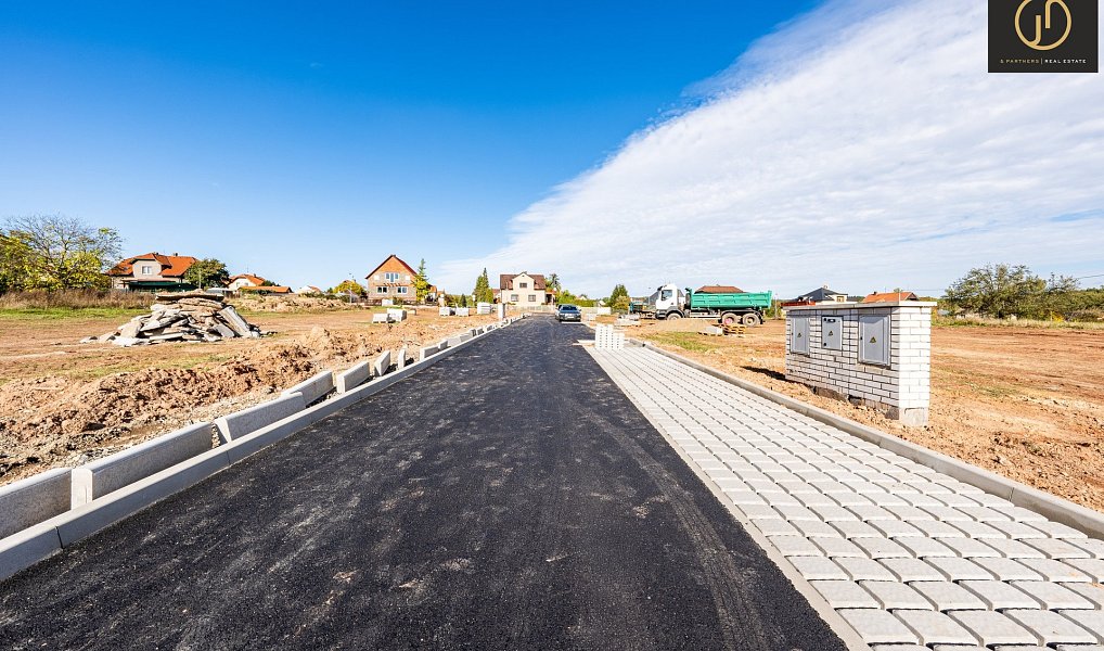 Prodej stavebního pozemku 1 002 m², Lužná – náhled fotky 4