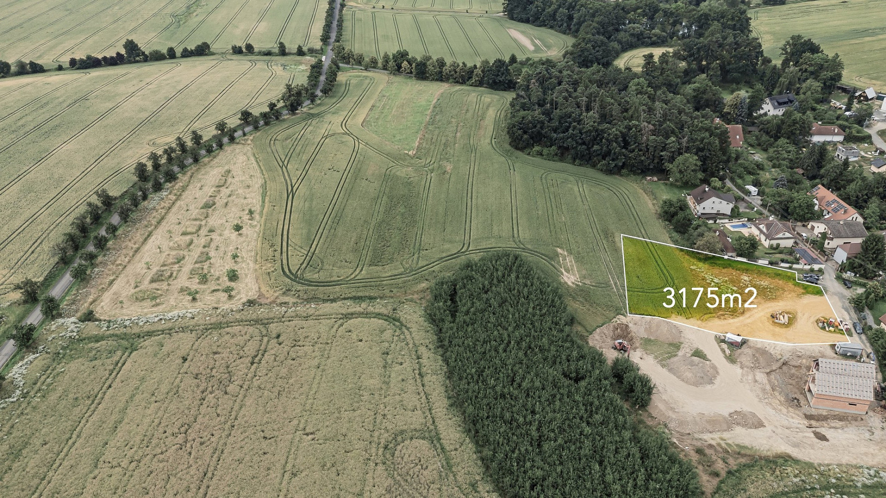 Prodej stavebního pozemku 3 190 m² – fotografie 3