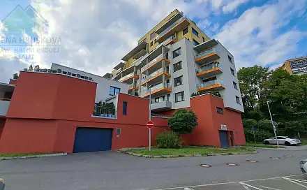 Garážové parkovací stání, ul. Sokolovská, Ostrava-Poruba, Sokolovská, Ostrava - Poruba