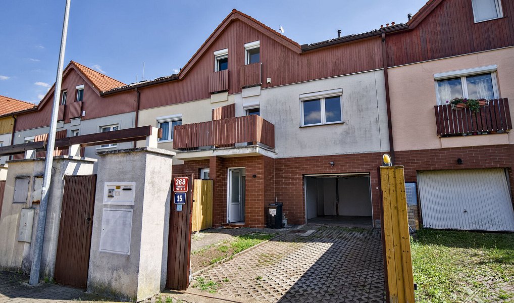 Pronájem domu 324 m² s pozemkem 287 m², Praha – náhled fotky 30