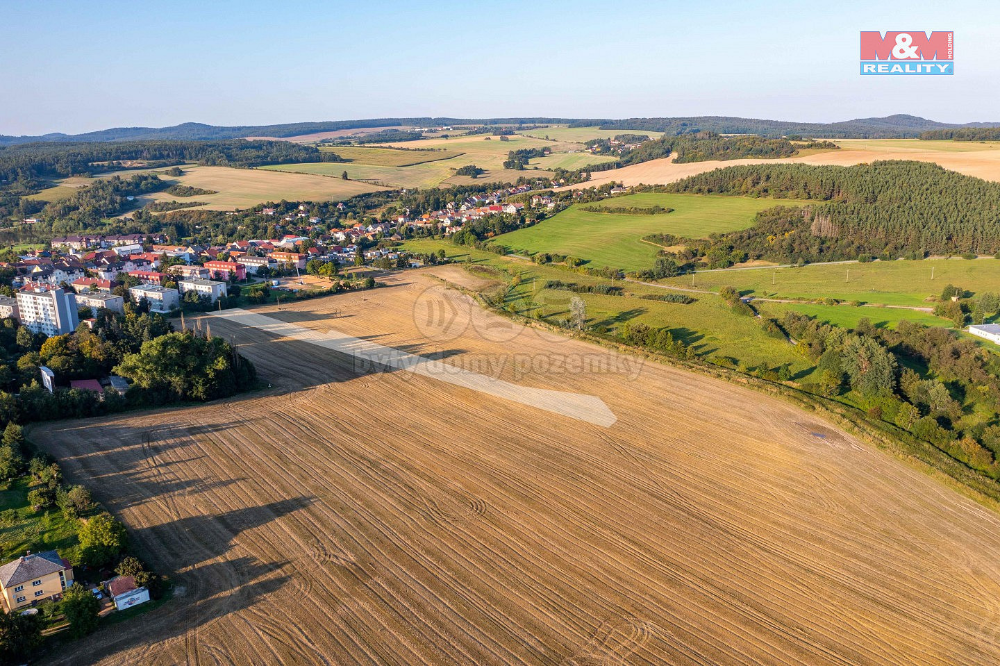 Prodej stavebního pozemku 7 697 m²