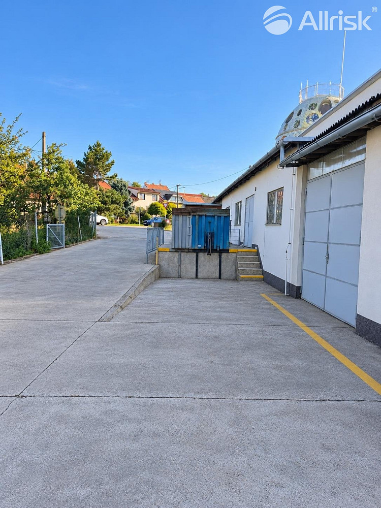 Pronájem skladovacích prostor 1 500 m² – fotografie 2