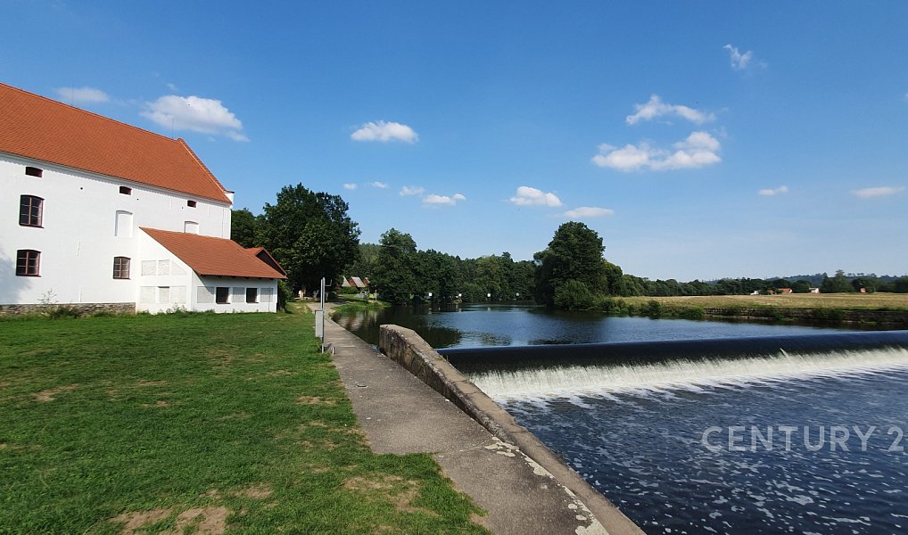 Prodej stavebního pozemku 1 493 m², Horka II – náhled fotky 6
