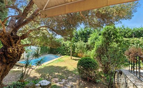 Prodej domu 679 m² s pozemkem 767 m², Marbella, Španělsko
