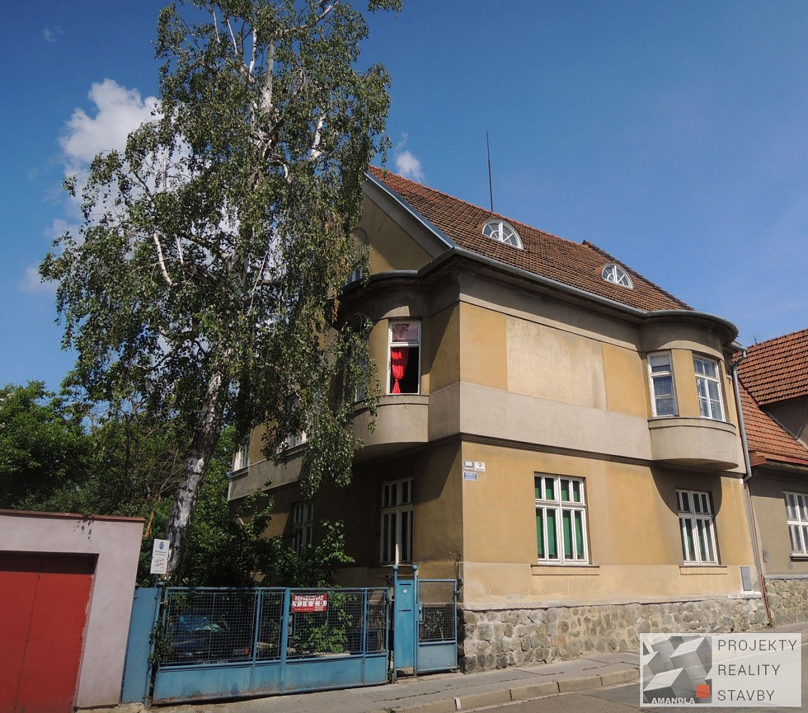 Prodej domu 453 m² s pozemkem 560 m²