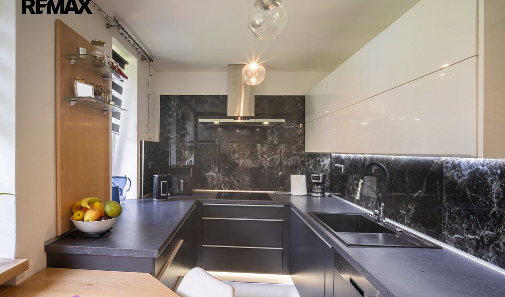 Prodej domu 291 m² s pozemkem 1 086 m², Těrlicko – náhled fotky 2