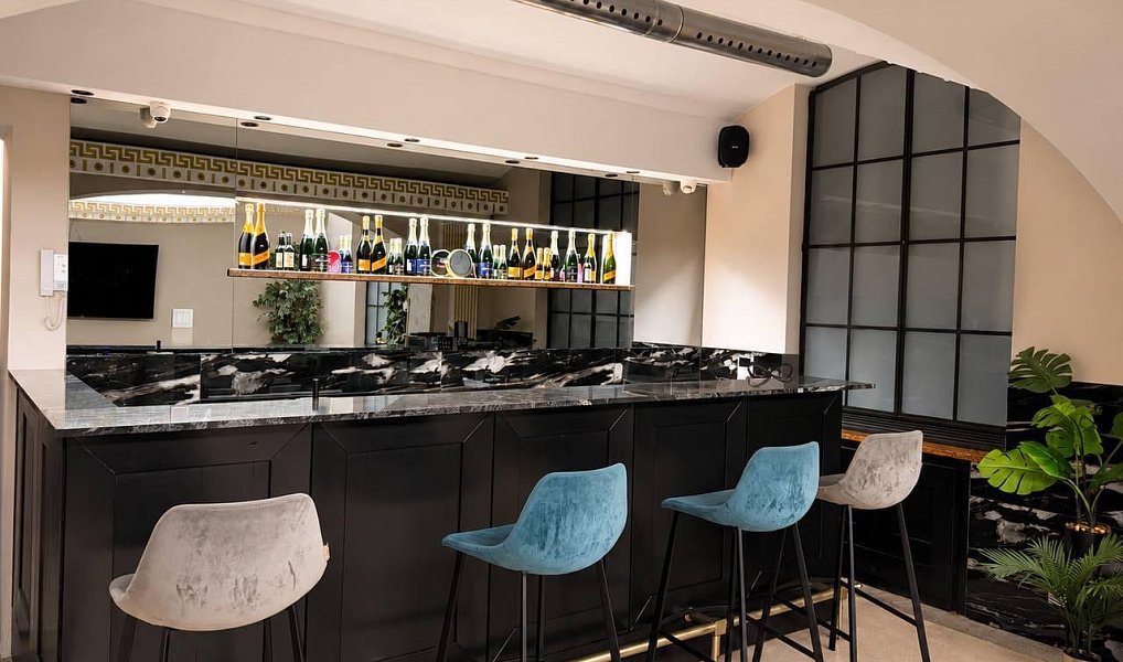 Pronájem obchodních prostor 256 m², Praha – náhled fotky 4