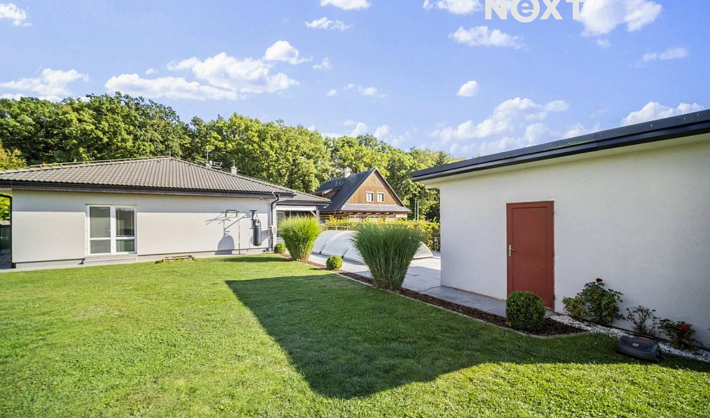 Prodej domu 199 m² s pozemkem 1 061 m², Chrtníky – náhled fotky 11