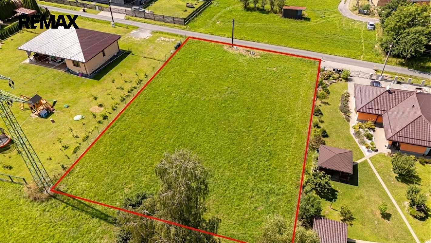 Prodej stavebního pozemku 1 650 m²