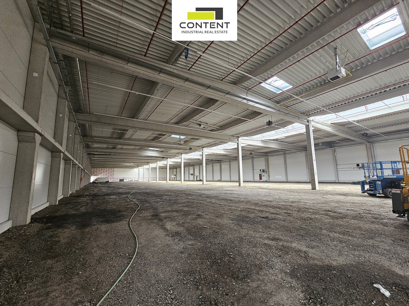 Pronájem skladovacích prostor 3 500 m² – fotografie 4