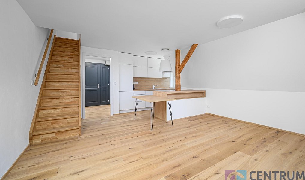 Pronájem bytu 3+kk 87 m², Jablonec nad Nisou – náhled fotky 3