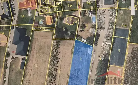 Prodej stavebního pozemku 1 865 m², Sportovní, Opava - Malé Hoštice
