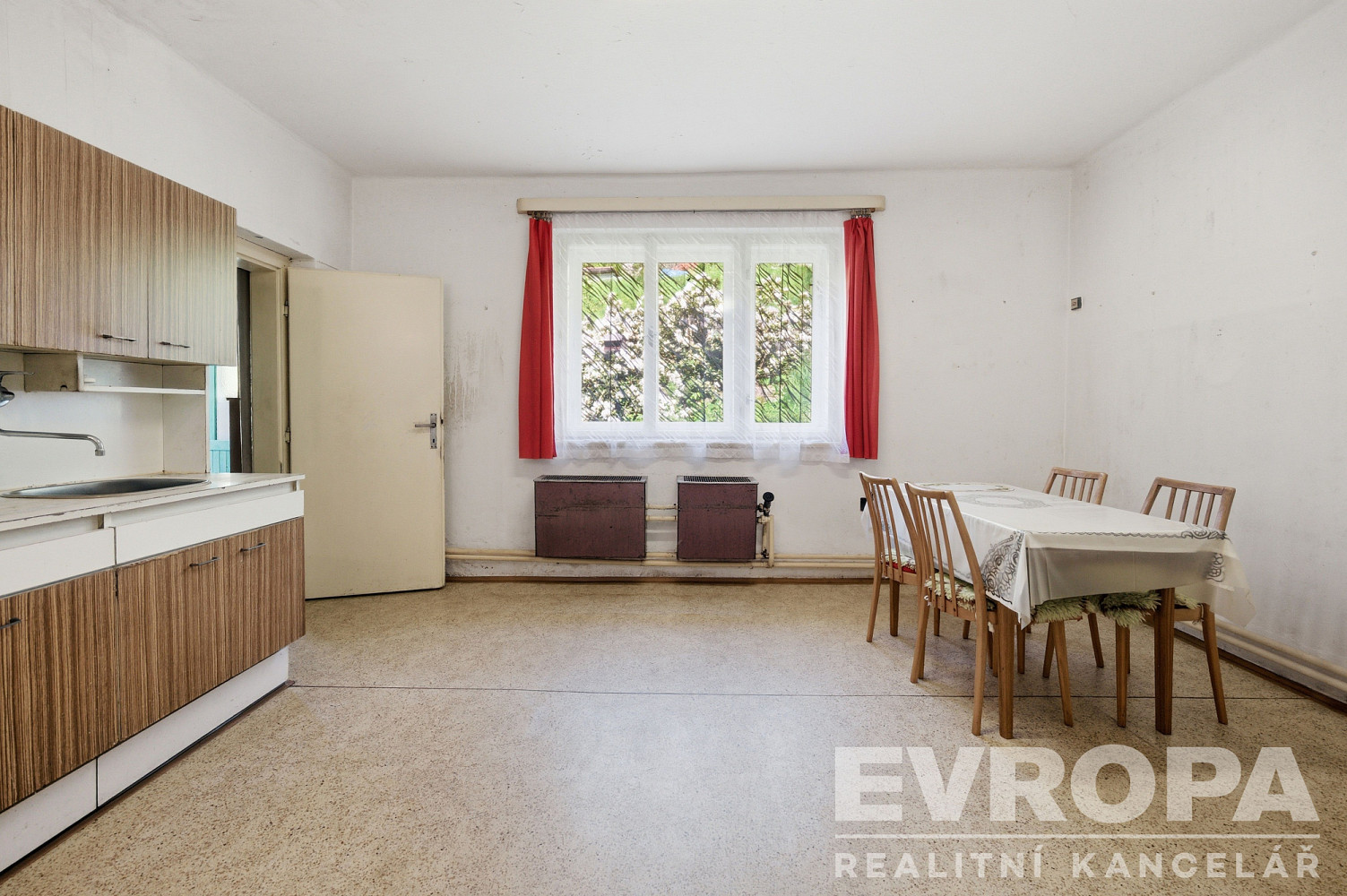 Prodej domu 140 m² s pozemkem 1 529 m² – fotografie 3