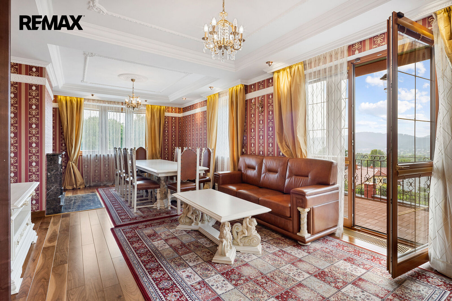 Prodej domu 435 m² s pozemkem 927 m² – fotografie 2