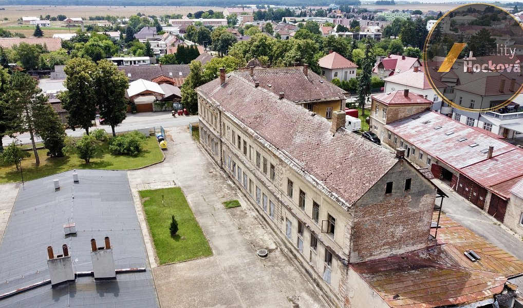 Prodej komerčního prostoru, 2550 m², Nymburk, Městec Králové