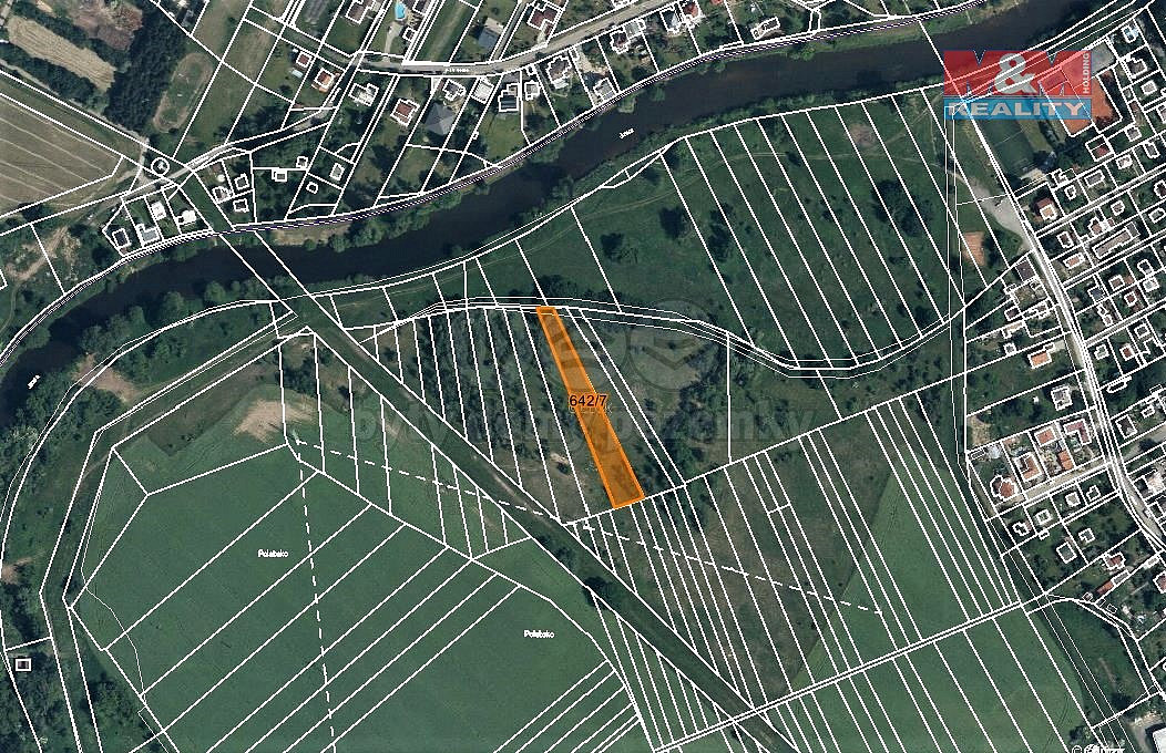 Prodej pole 1 138 m²