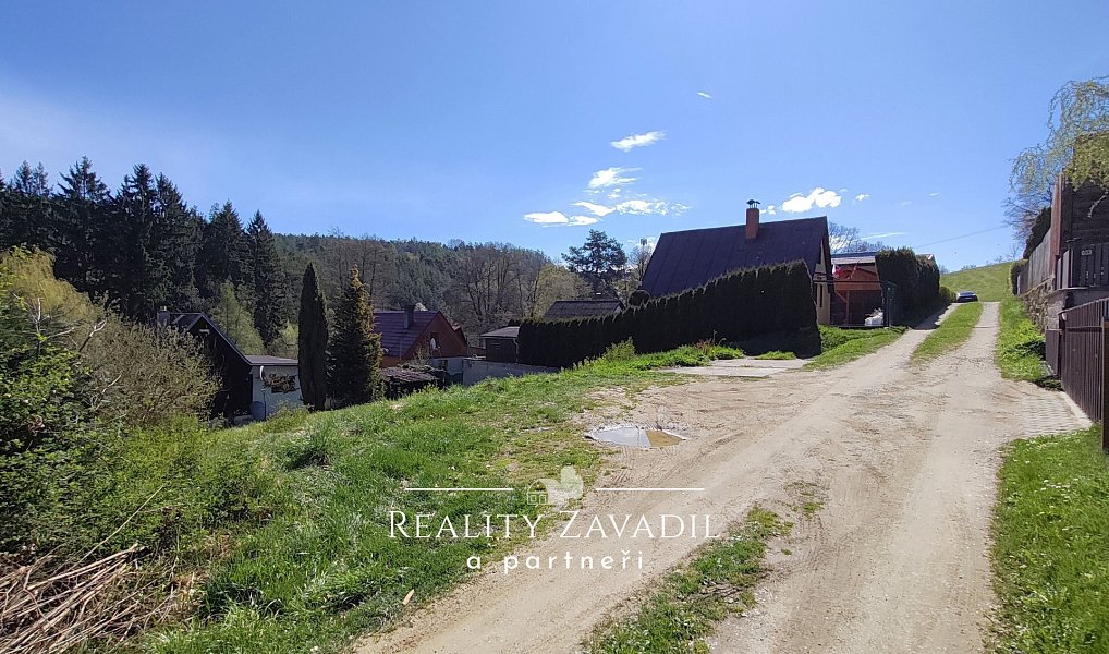 Prodej stavebního pozemku 388 m², Benešov – náhled fotky 3
