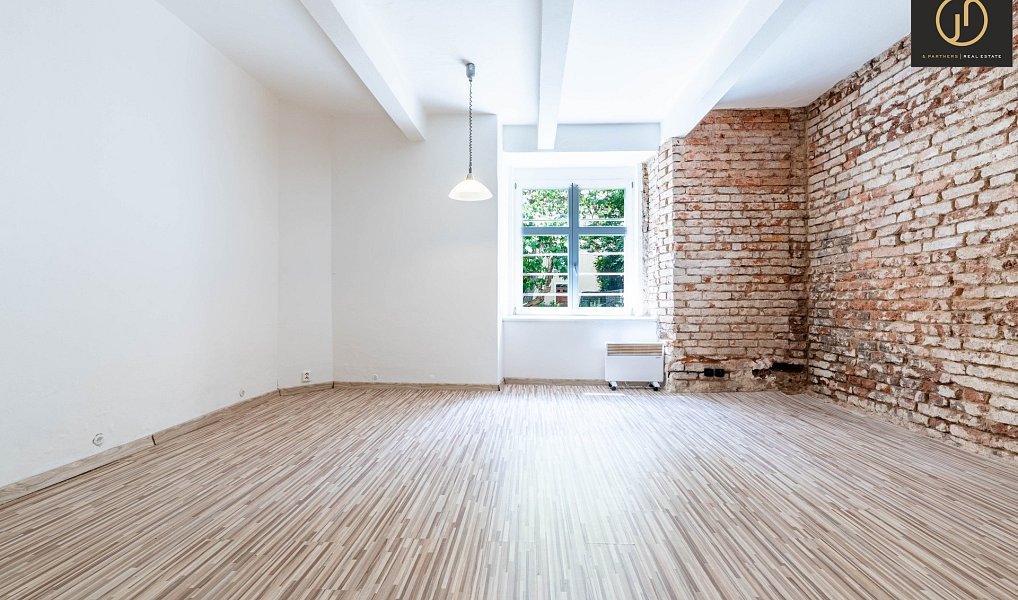 Prodej komerčního objektu (jiného typu) 37 m², Praha – náhled fotky 11