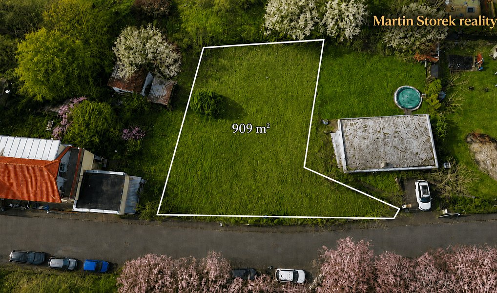 Prodej stavebního pozemku 909 m², Praha – náhled fotky 3