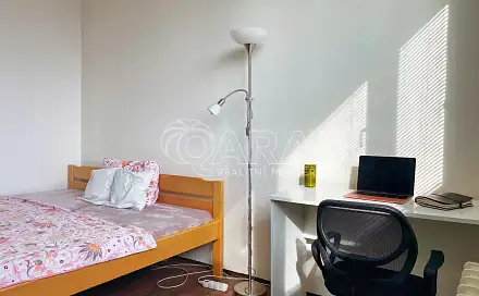 Pronájem pokoje 13 m², Hluboká, Brno - Štýřice