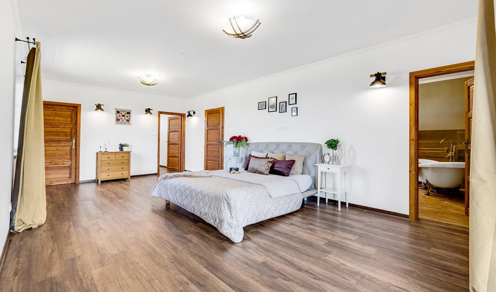 Prodej domu 243 m² s pozemkem 2 991 m², Němčice – náhled fotky 15