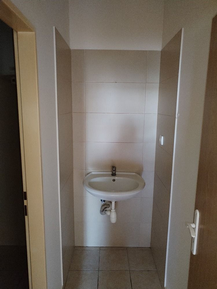 Pronájem bytu 1+kk 19 m² — photo 3