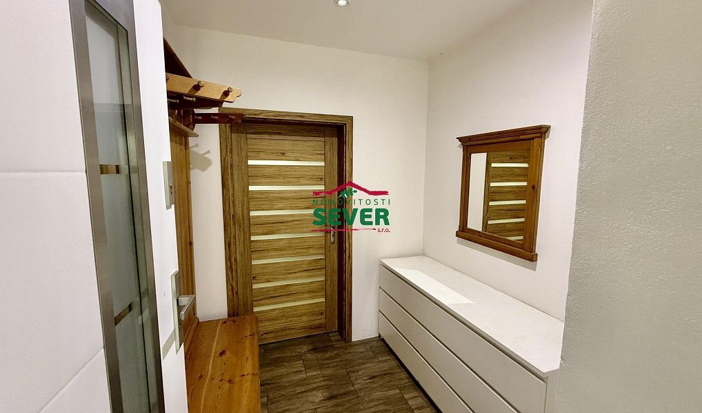 Prodej domu 220 m² s pozemkem 1 576 m², Louny – náhled fotky 14