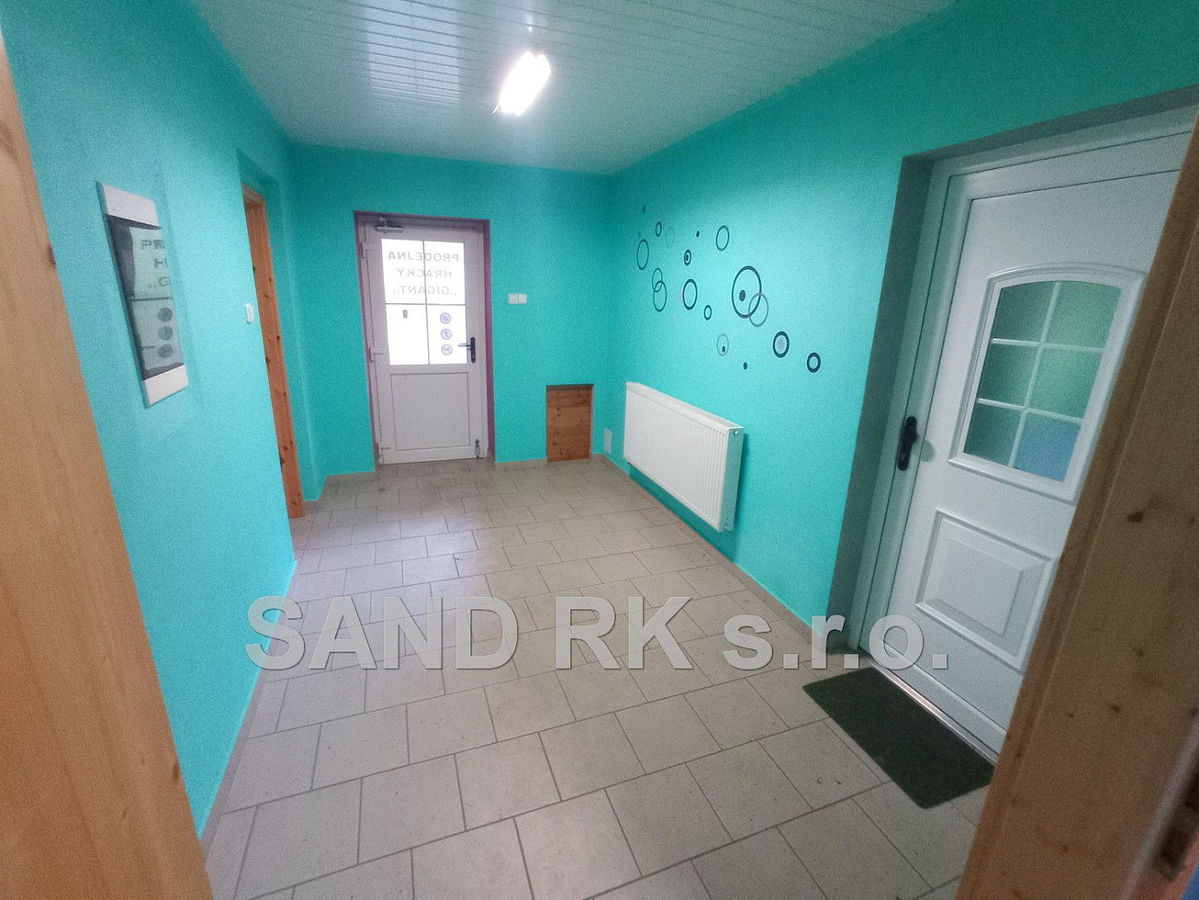Prodej komerčního objektu (jiného typu) 730 m² – fotografie 3