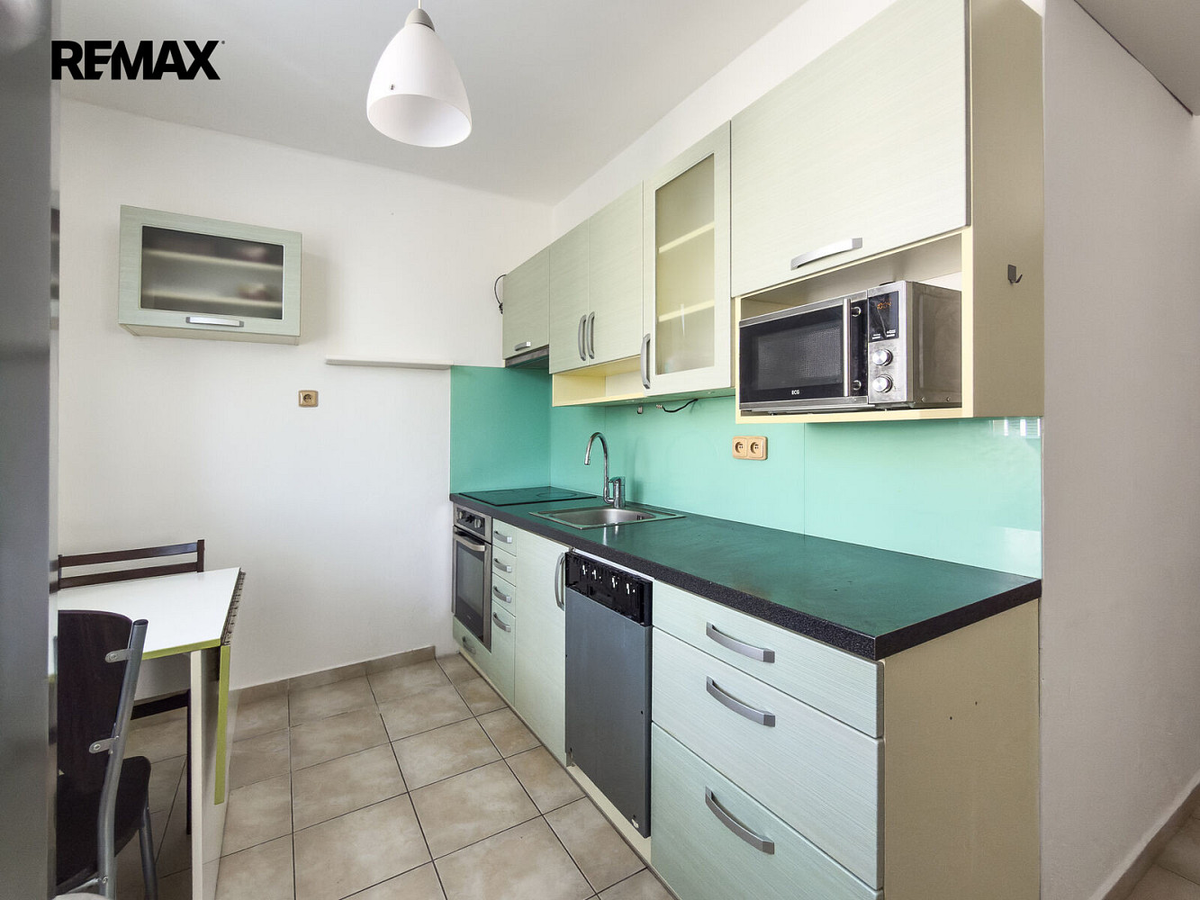 Pronájem bytu 2+1 50 m² – fotografie 3