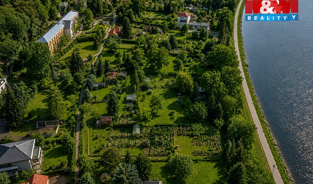 Prodej komerčního pozemku 1 770 m², Praha – náhled fotky 3