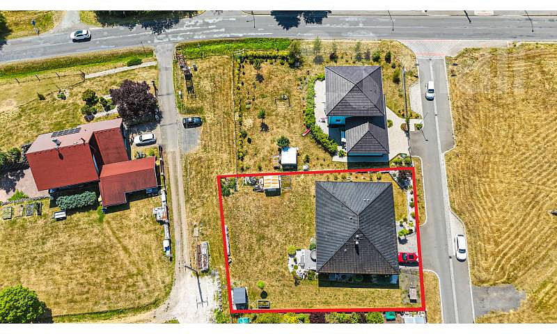 Prodej domu 189 m² s pozemkem 921 m² – fotografie 4
