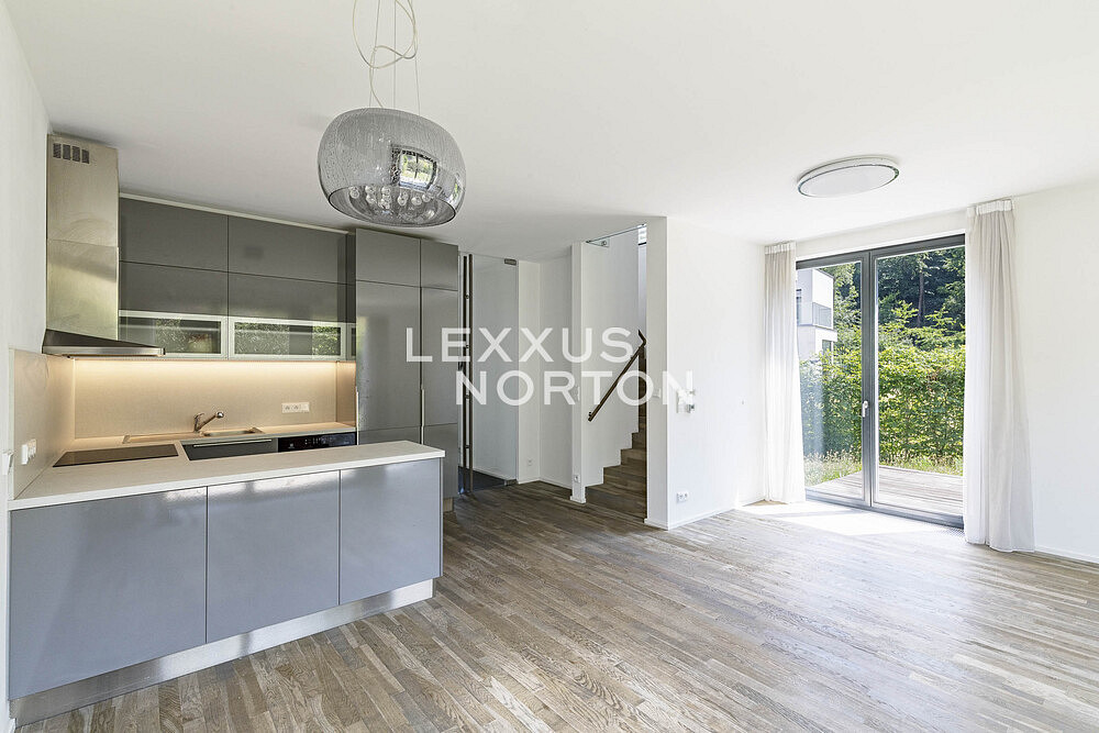 Pronájem domu 179 m² s pozemkem 435 m² — photo 4