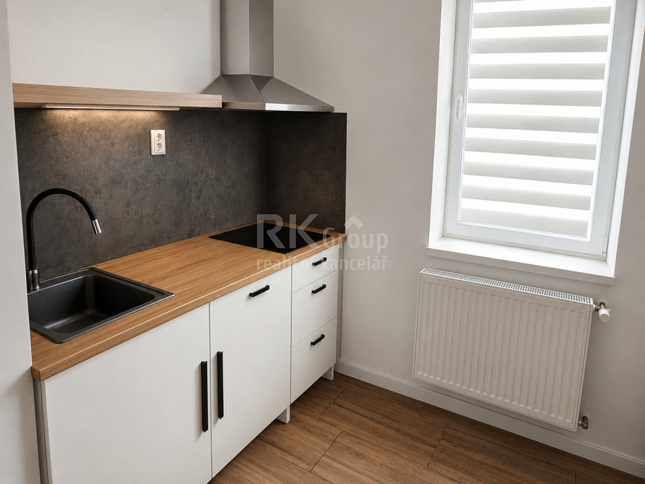 Pronájem bytu 2+kk 35 m² – pohled 2