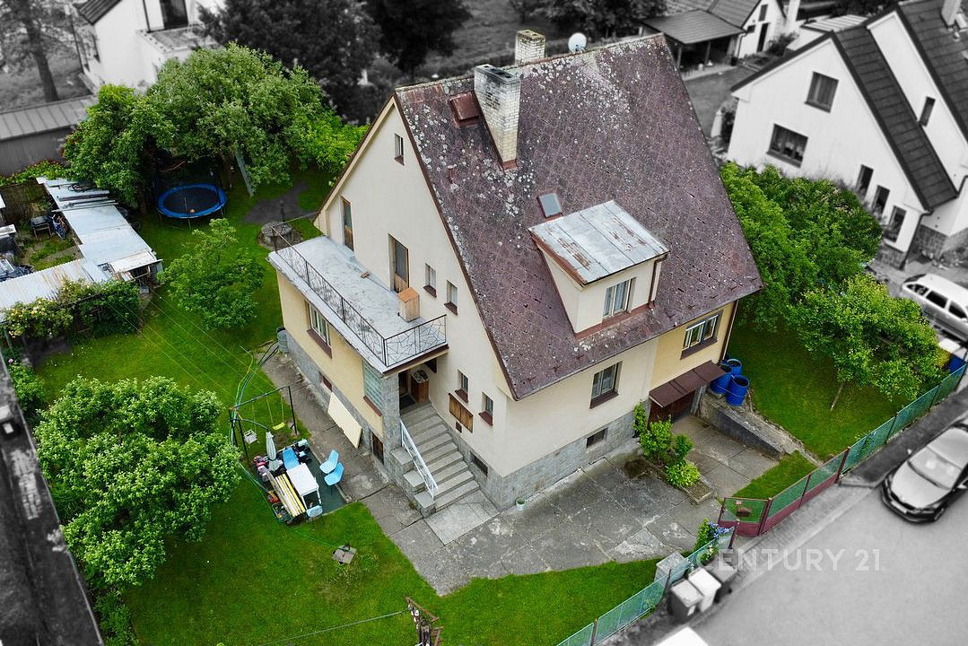 Prodej domu 182 m² s pozemkem 818 m² — photo 2
